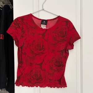 Anxiety cafe  Red Rose Pattern Short Sleeve Top